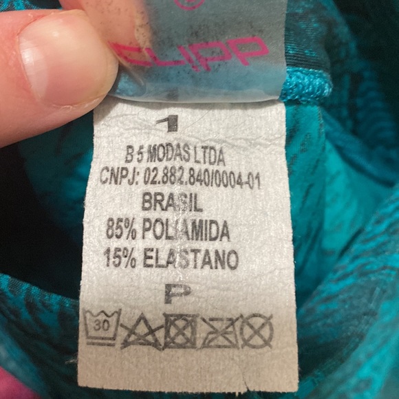 Workout crop tights from Brazil - Picture 4 of 4